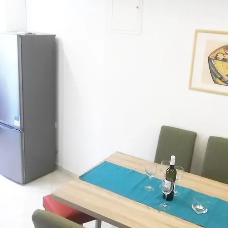 Apartment Begonja